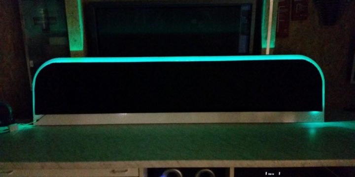 Bett Kopfteil selber bauen – mit Kunstleder und LED-Beleuchtung